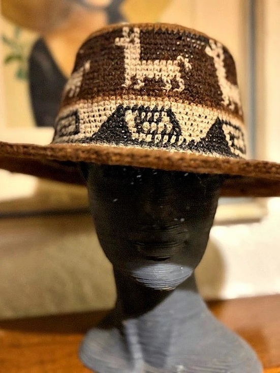 Accessories - Vintage Peruvian hat - Llama pattern.